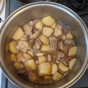 ボリュームおかず☆鶏肉と里芋の煮物